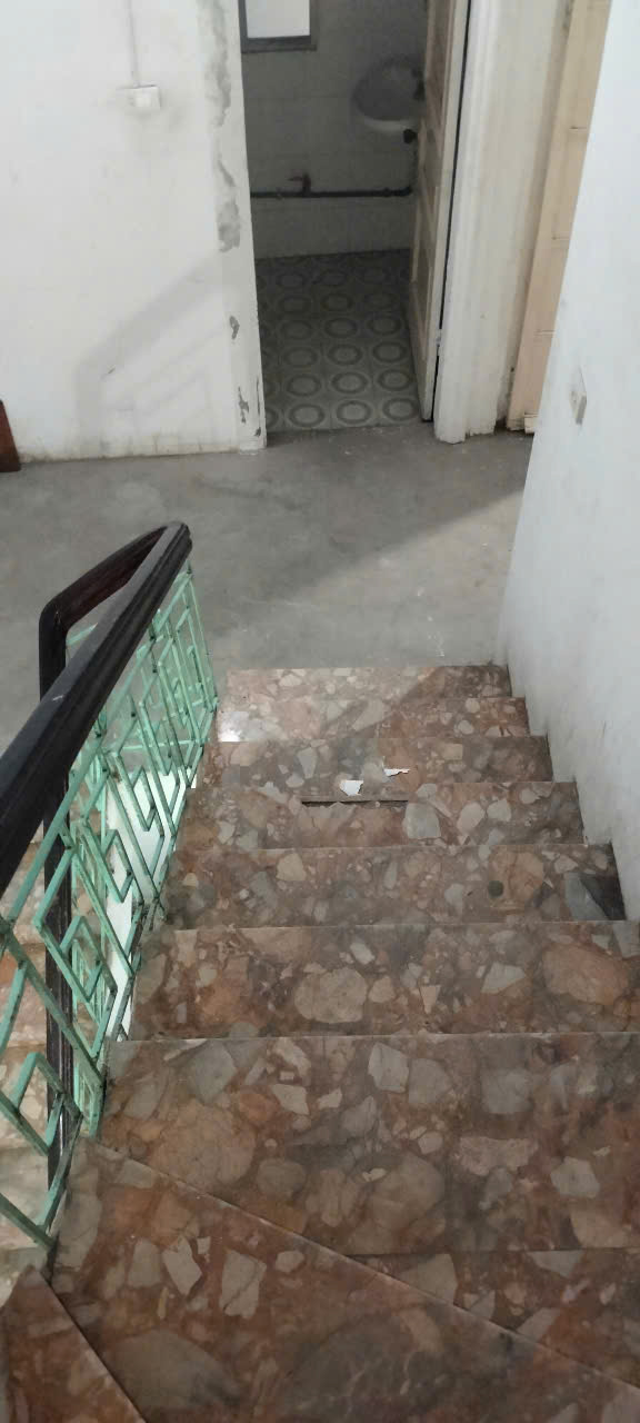 Cho thuê nhà Kim Ngưu, 78m2, 4 tầng, 3 ngủ, 8 Triệu ở gđ, nhóm 5 người đi làm - Ảnh 4